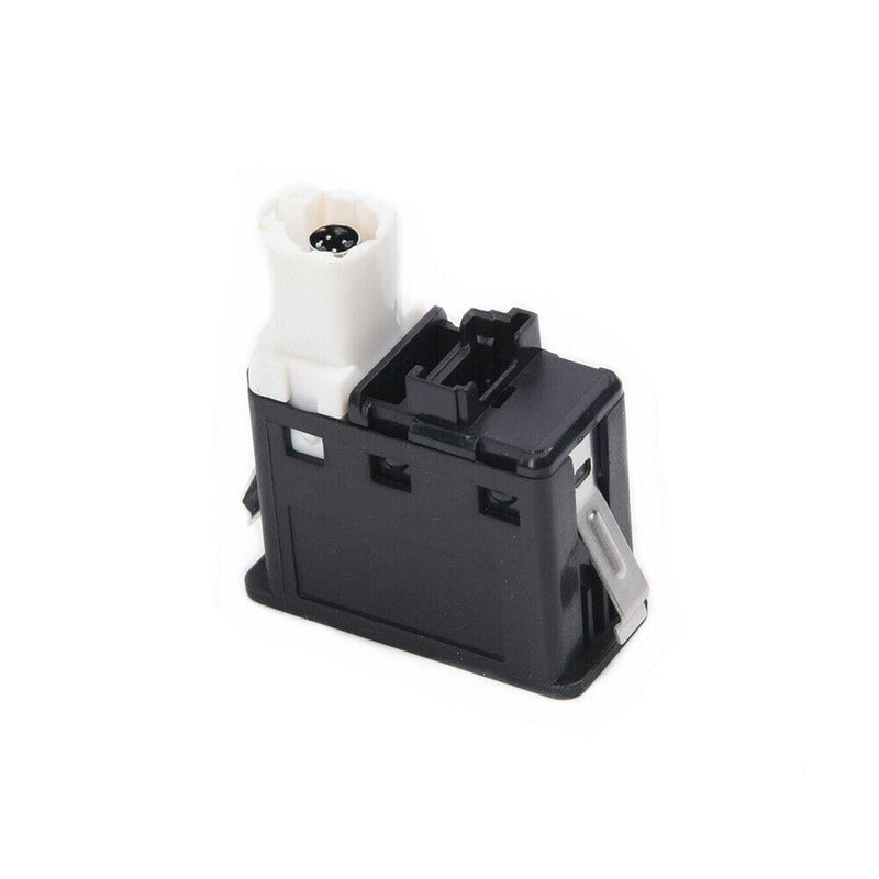 84109237653 Audio USB Charge Auxiliary Jack for BMW 1er E82 E87LCI E88 2008-2012
