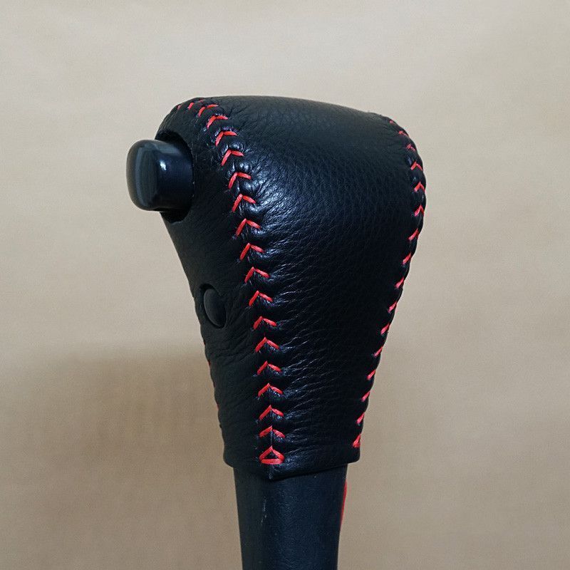 Gear Shift Knob Protective Cover for Toyota RAV4 2001-2005 AT