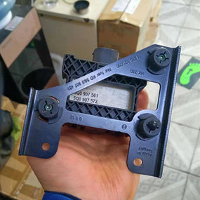 5Q0907561A Sensore radar anteriore ACC Cruise Distance Lane per SKODA Octavia...