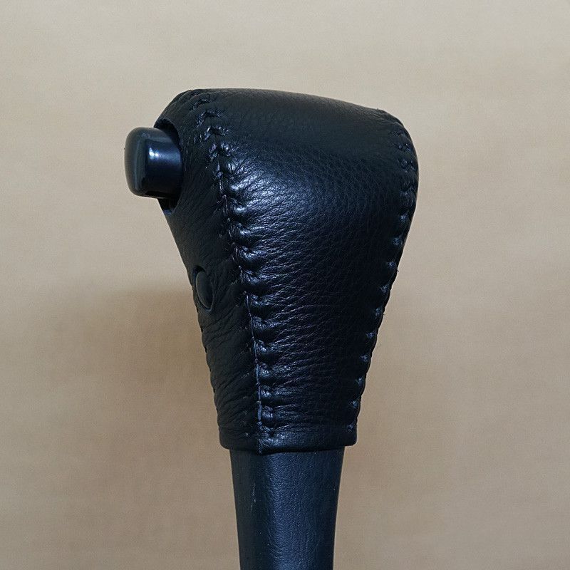 Gear Shift Knob Protective Cover for Toyota RAV4 2001-2005 AT