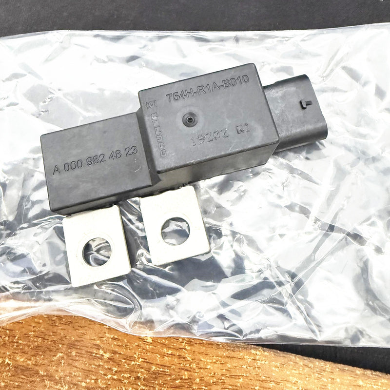 WXZOS A0009824823 Fuse Box Gruner Battery Relay for Mercedes W205 W213 W253 2015-2021